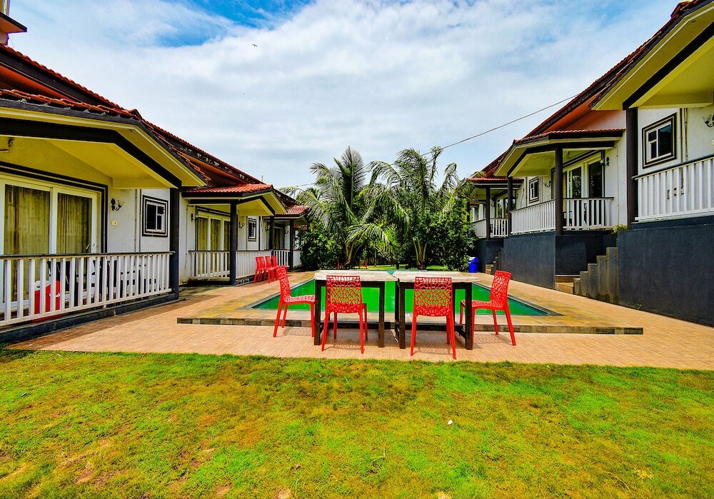 Вагатор: FabEscape Vagator Retreat Resort With Swimming Pool