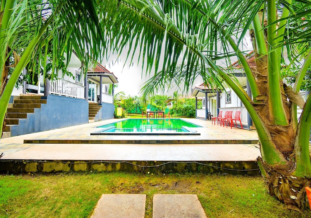 Вагатор: FabEscape Vagator Retreat Resort With Swimming Pool