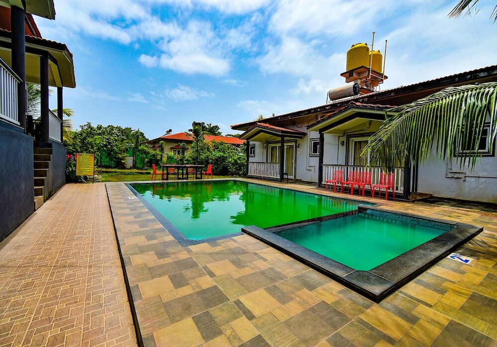 Вагатор: FabEscape Vagator Retreat Resort With Swimming Pool
