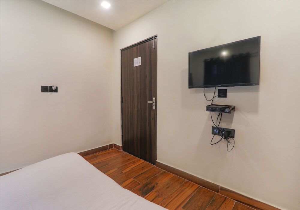 Варанаси: Fabhotel Lemon Grass
