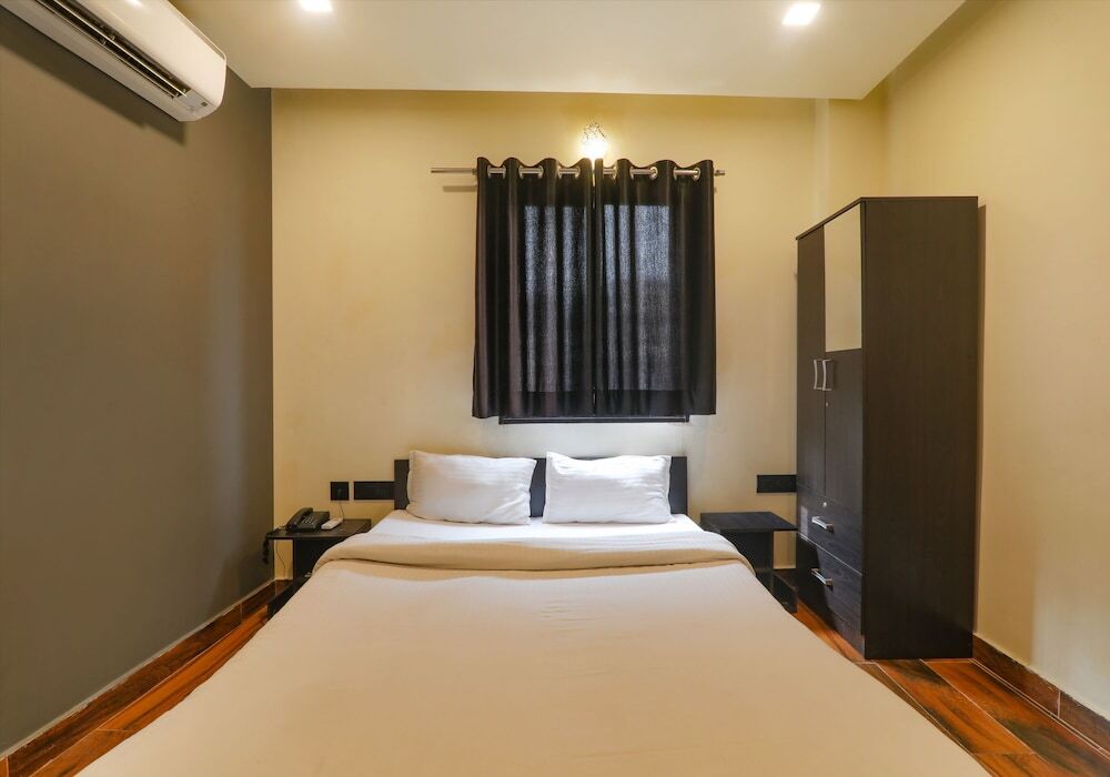 Варанаси: Fabhotel Lemon Grass