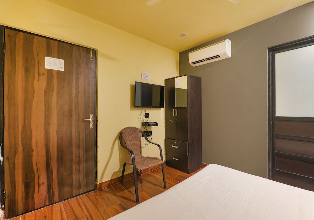 Варанаси: Fabhotel Lemon Grass