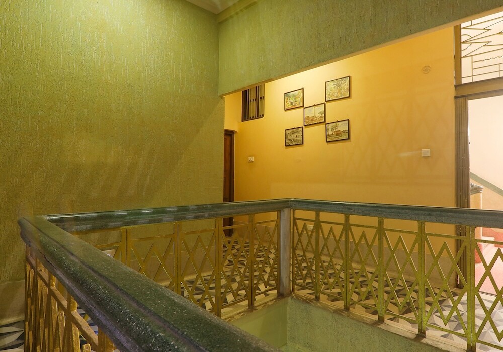 Варанаси: Fabhotel East View