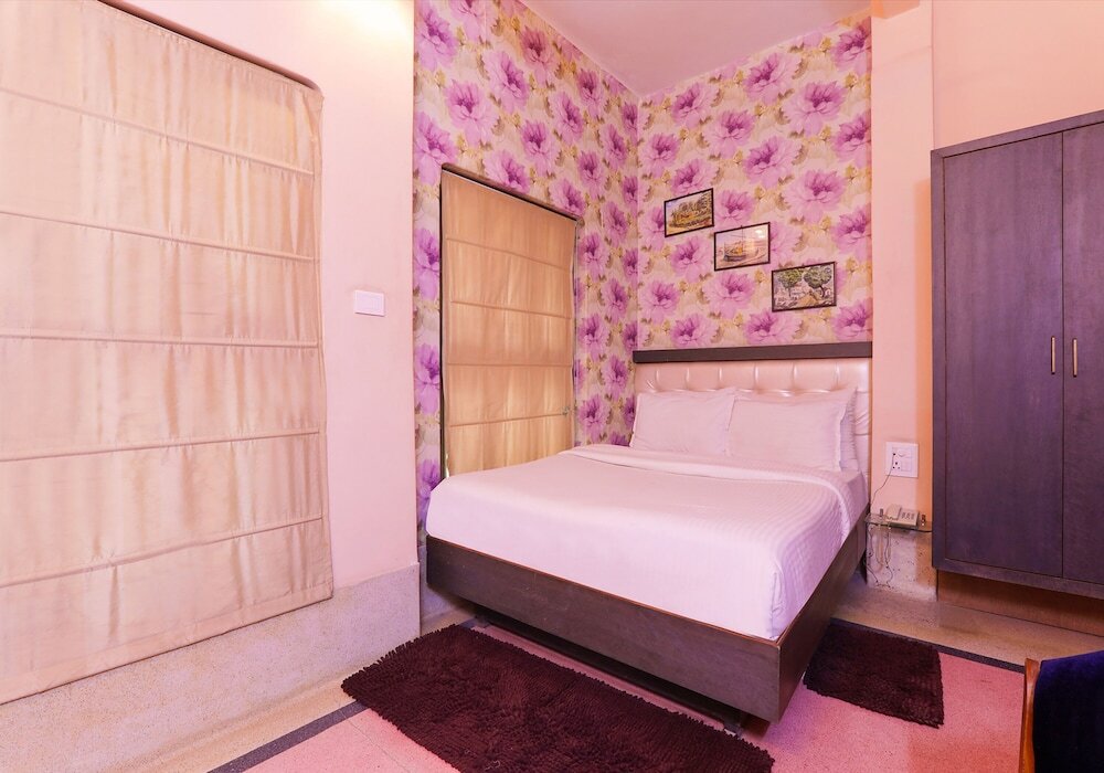 Варанаси: Fabhotel East View