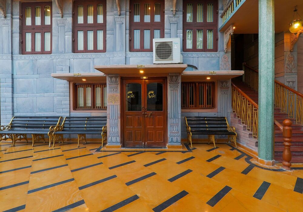 Варанаси: Fabhotel East View