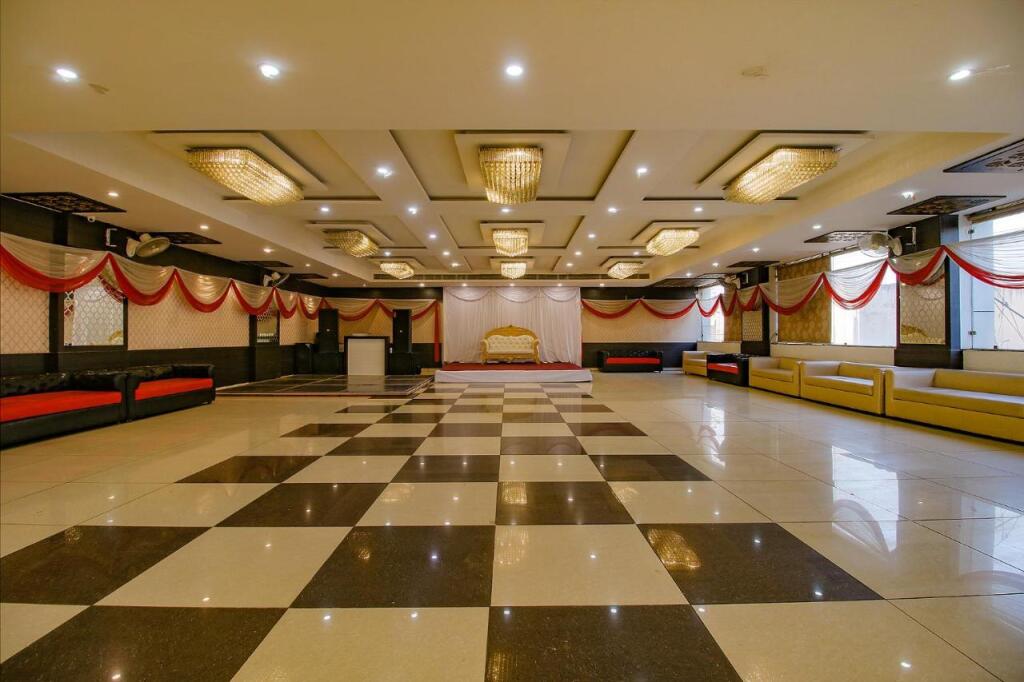 Бхопал: FabHotel 4G