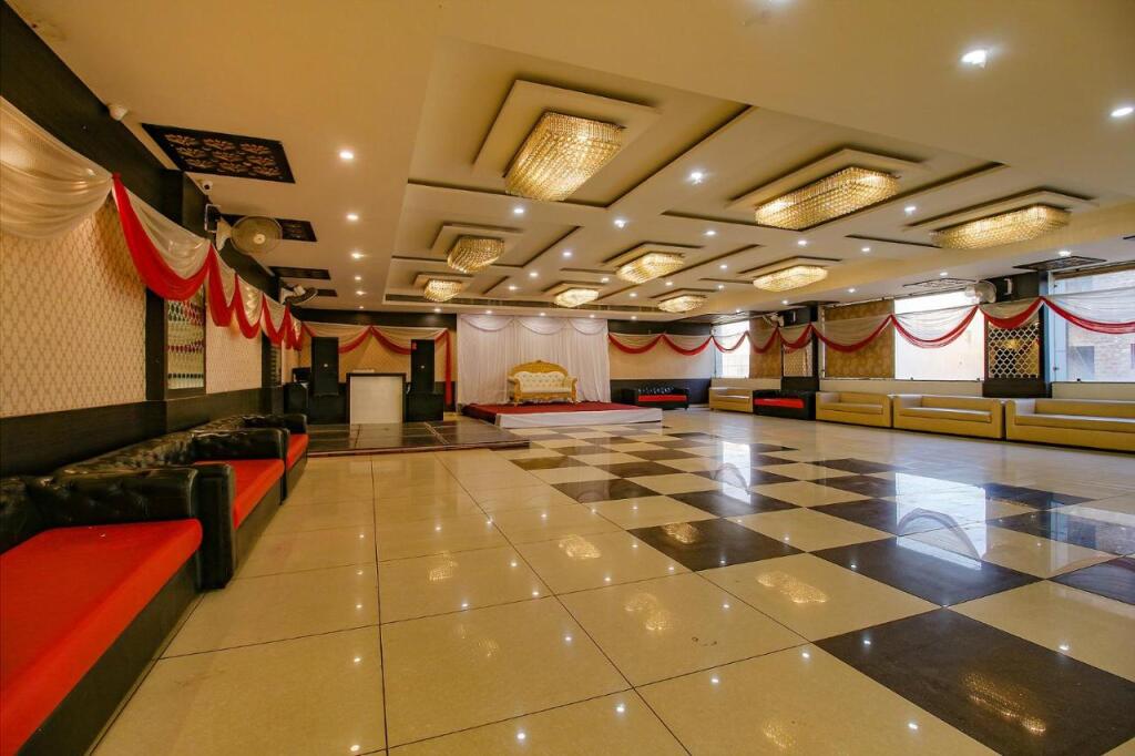 Бхопал: FabHotel 4G