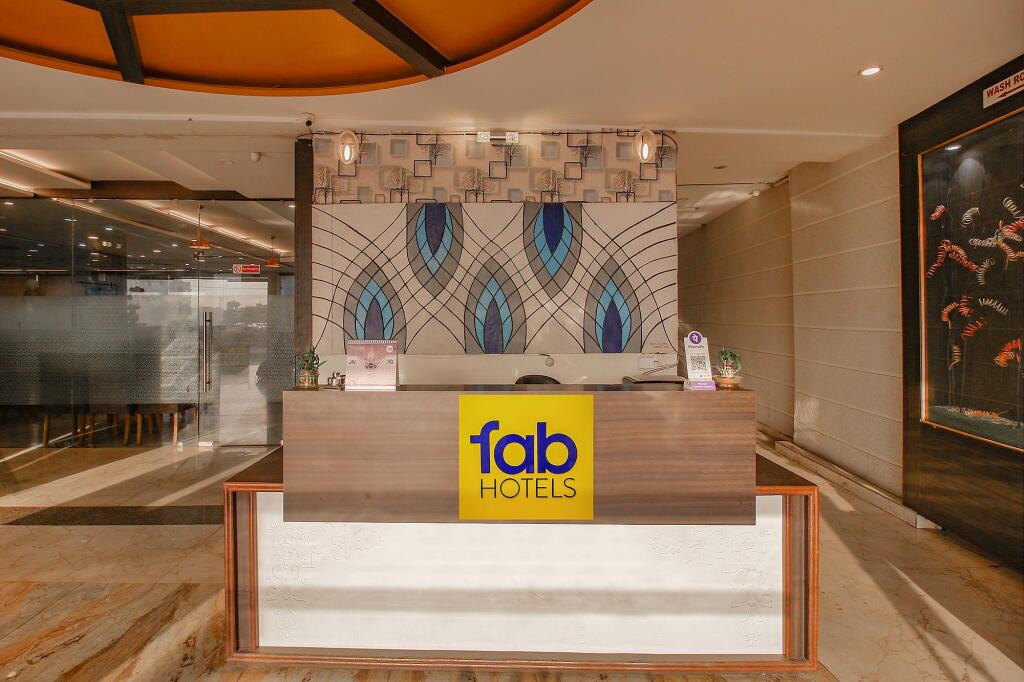Бхопал: FabHotel 4G