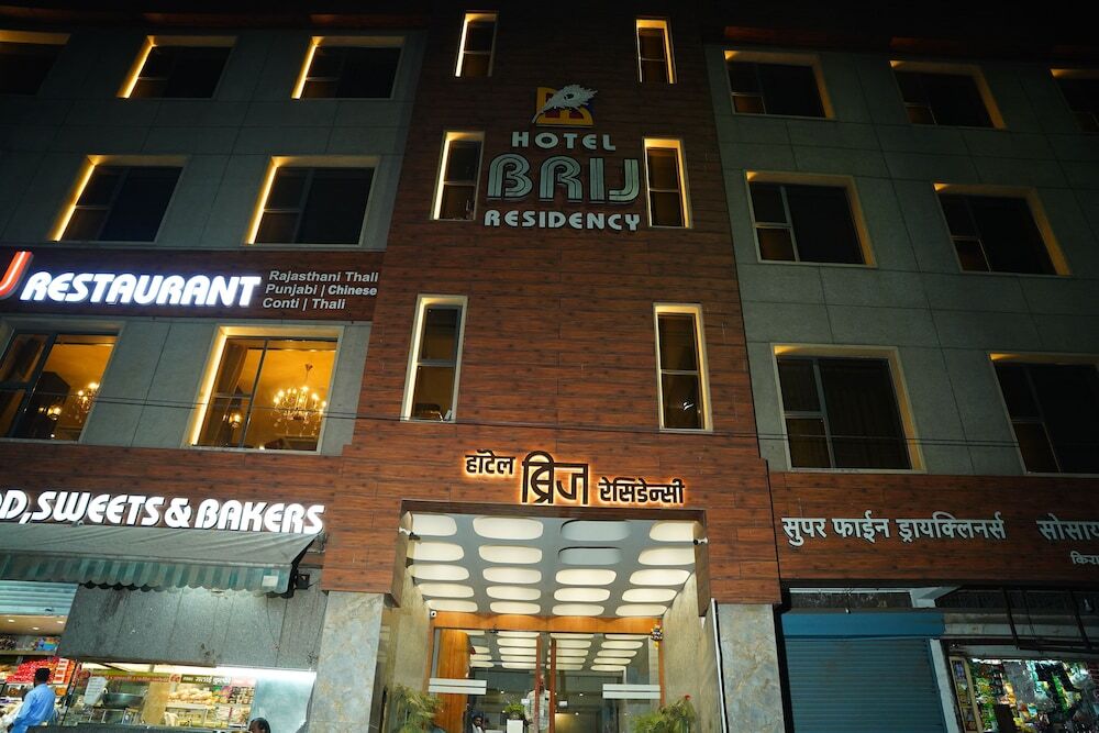 Латур: Hotel Brij Residency
