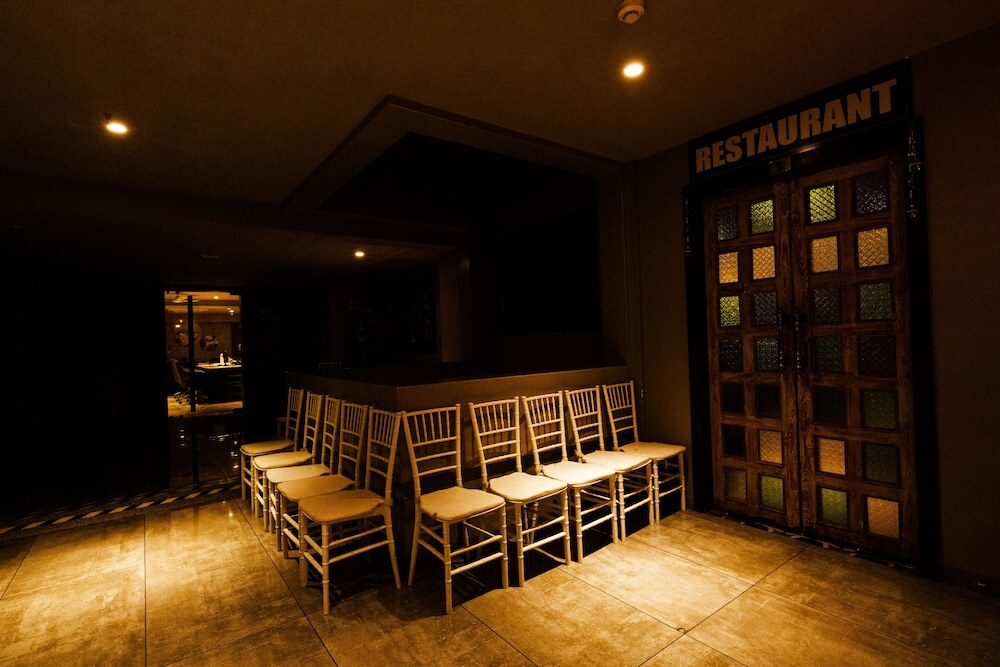 Латур: Hotel Brij Residency