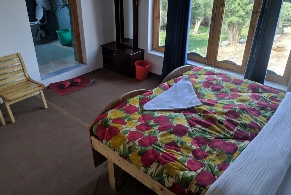 Хундер: Wachan Guest House Hunder