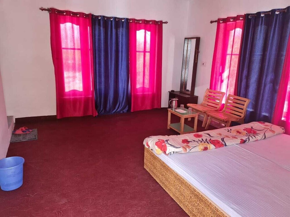 Хундер: Wachan Guest House Hunder