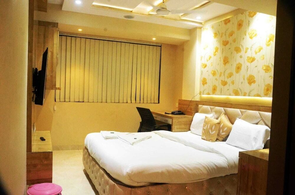 Нави-Мумбай: Hotel Milona