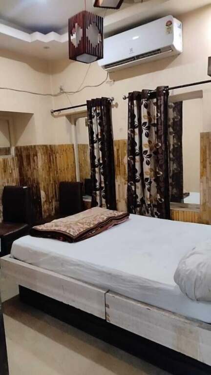 Колката: Hotel Raj