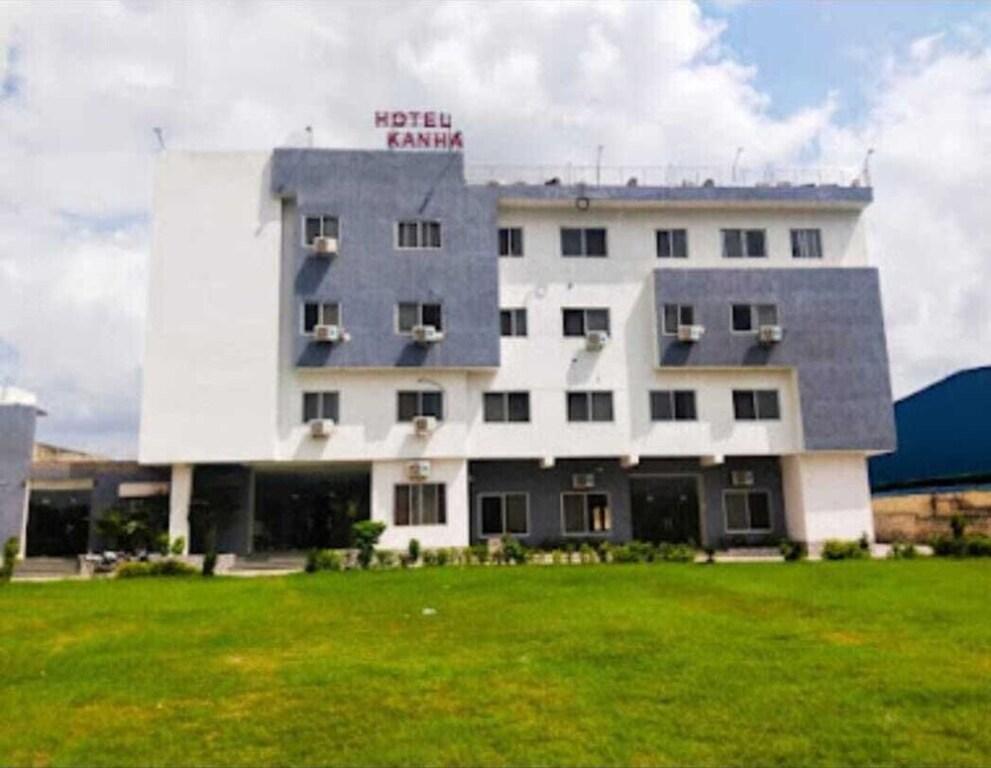 Читторгарх: Kanha Hotel & Resort