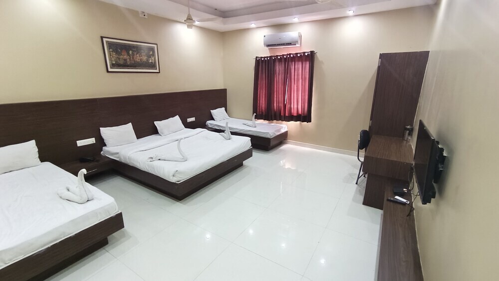 Читторгарх: Kanha Hotel & Resort