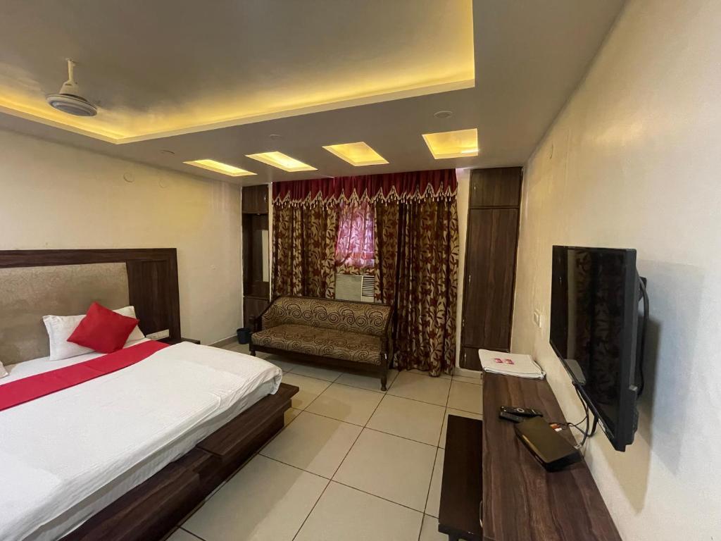 Катра: Hotel Himgiri