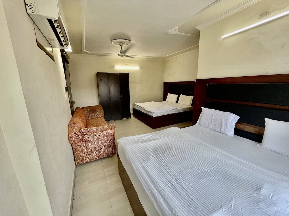 Катра: Hotel Himgiri