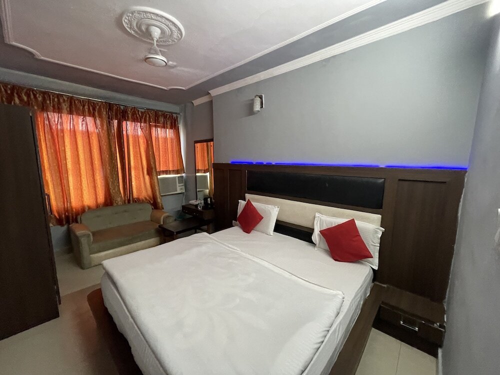 Катра: Hotel Himgiri