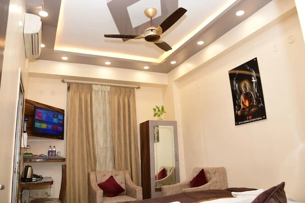 Патна: Hotel Buddha International
