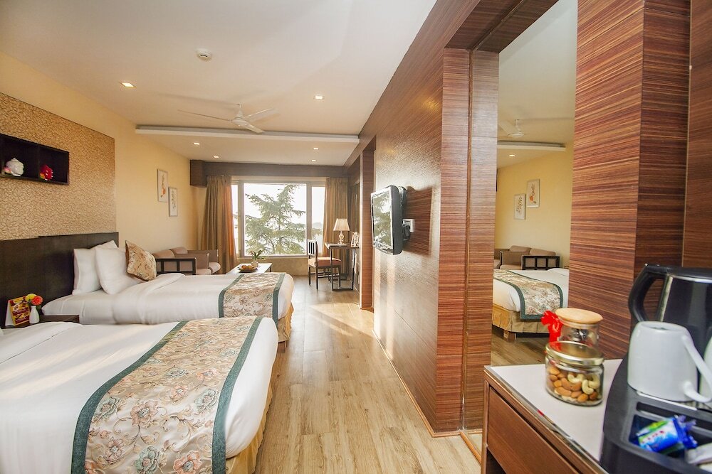 Дармсала: Amritara Surya Mcleodganj Dharamshala