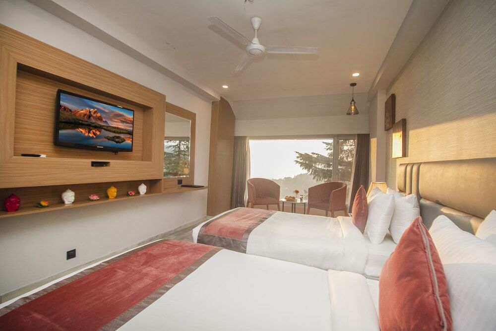 Дармсала: Amritara Surya Mcleodganj Dharamshala
