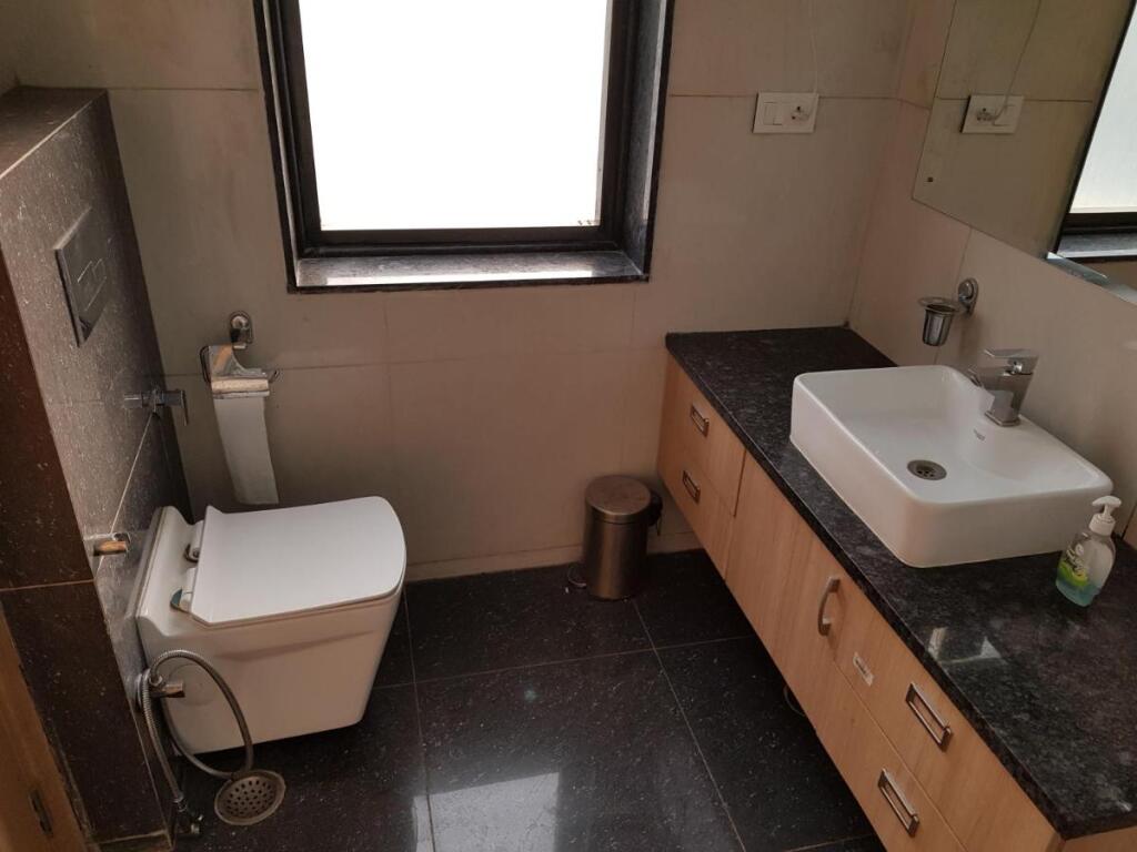 Гуруграм: BlueNeck Sec 47 Near IKEA GMP Gurugram.