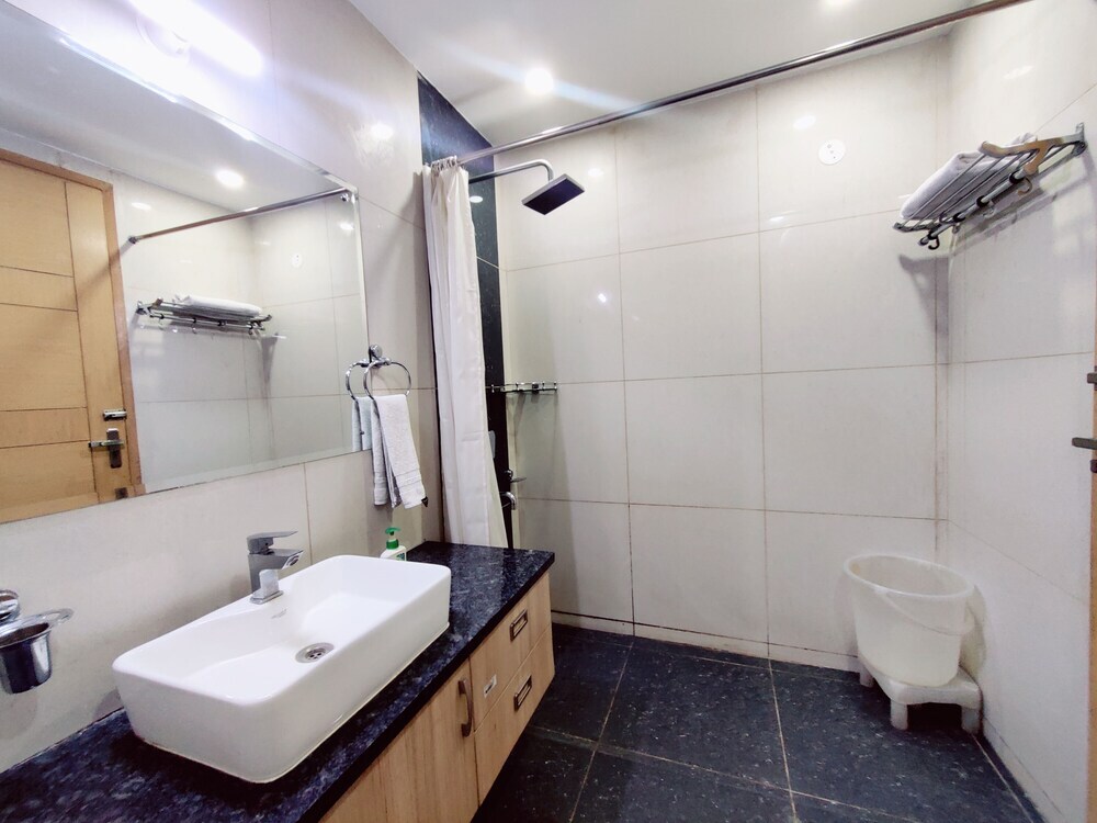 Гуруграм: BlueNeck Sec 47 Near IKEA GMP Gurugram.