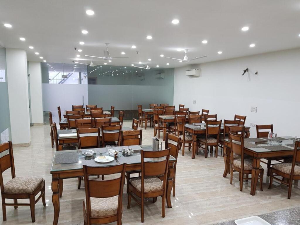 Гуруграм: BlueNeck Sec 47 Near IKEA GMP Gurugram.