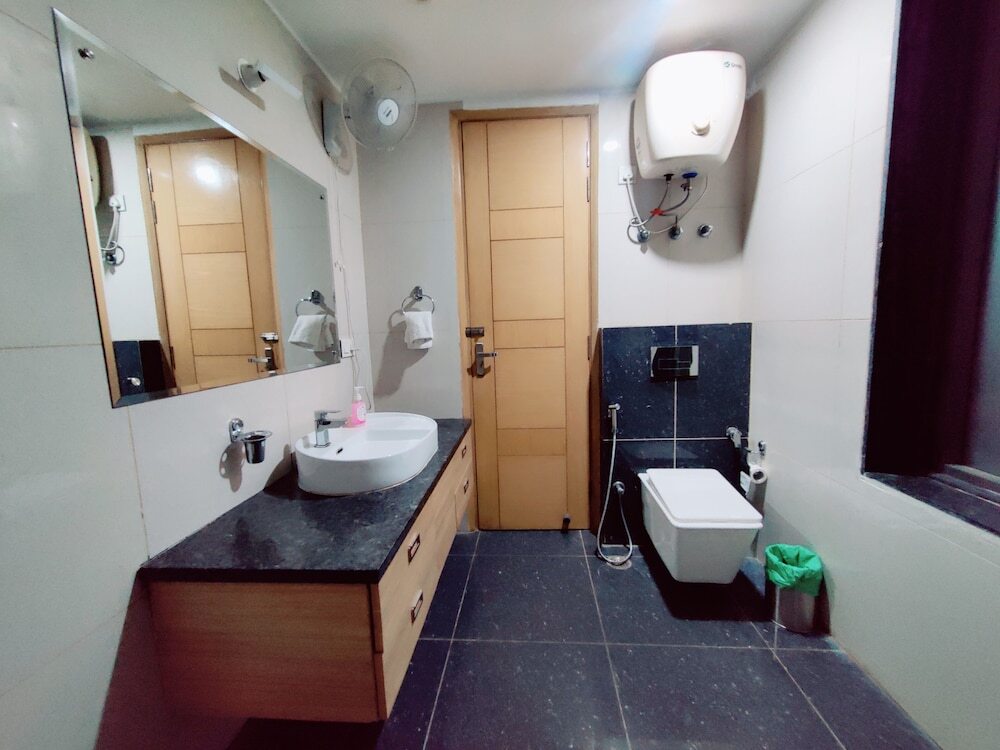 Гуруграм: BlueNeck Sec 47 Near IKEA GMP Gurugram.