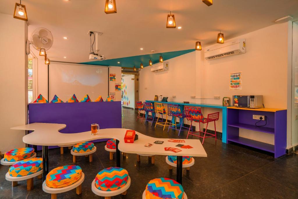 Арпора: goSTOPS Goa Baga - Hostel