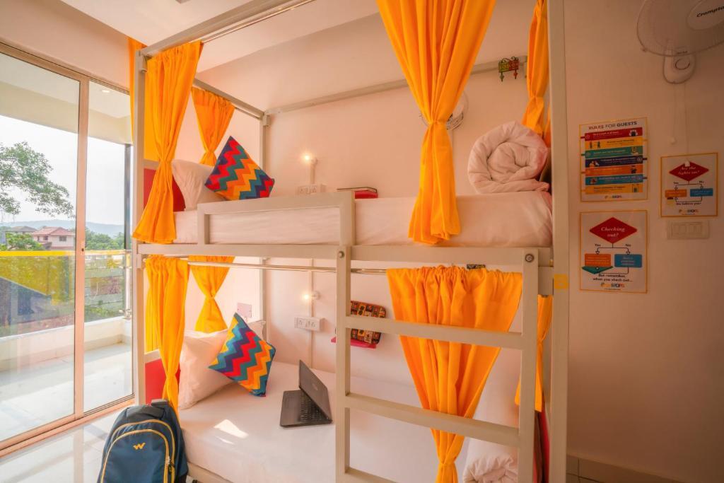 Арпора: goSTOPS Goa Baga - Hostel