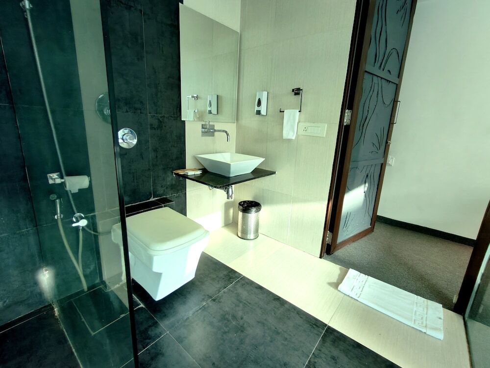 Вадодара: The Sky Imperial Hotel Yahvi
