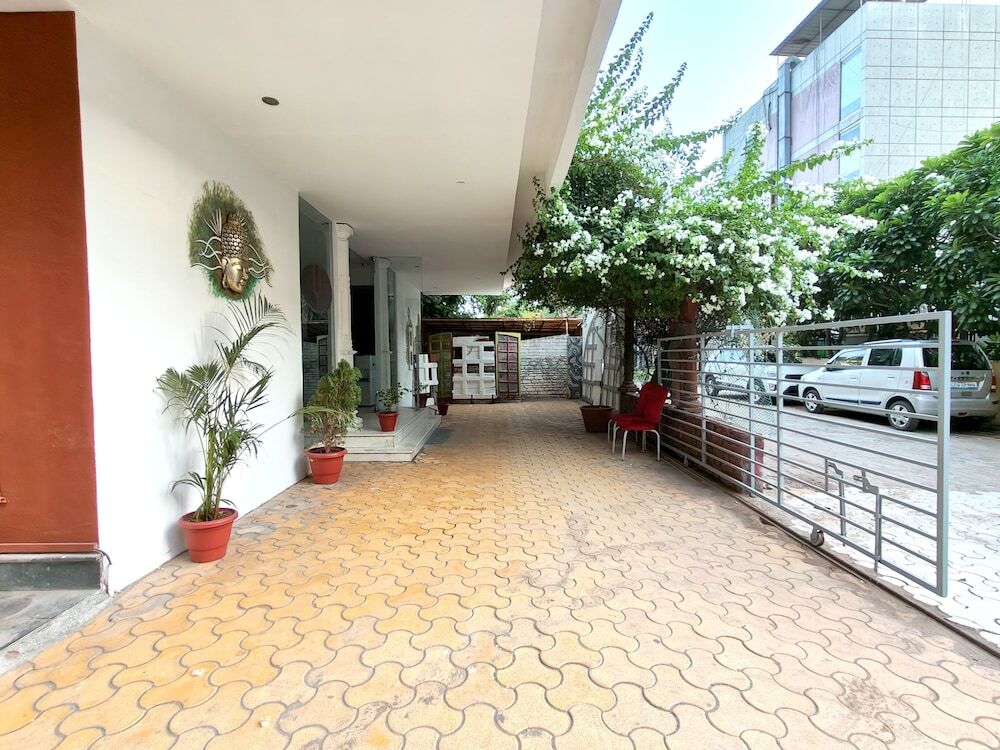 Вадодара: The Sky Imperial Hotel Yahvi