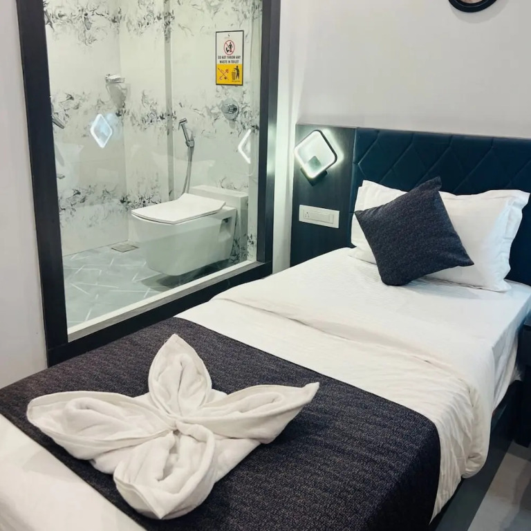 Мумбаи: Hotel Larmont Luxury