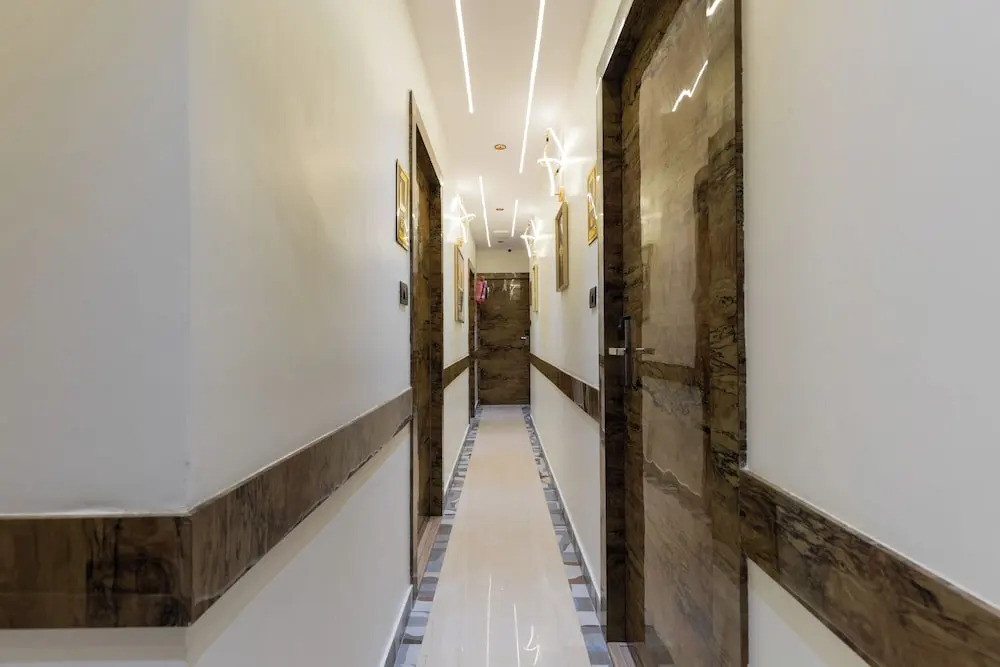 Мумбаи: Hotel Larmont Luxury