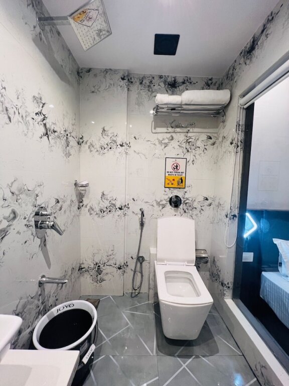 Мумбаи: Hotel Larmont Luxury