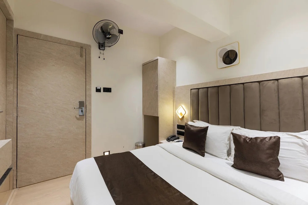 Мумбаи: Hotel Larmont Luxury