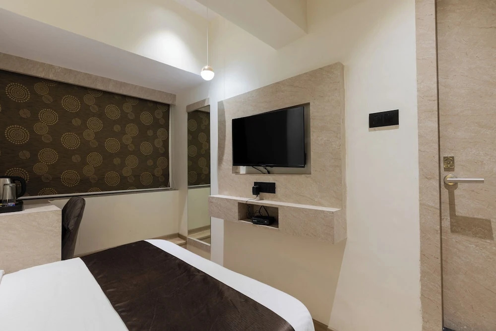 Мумбаи: Hotel Larmont Luxury