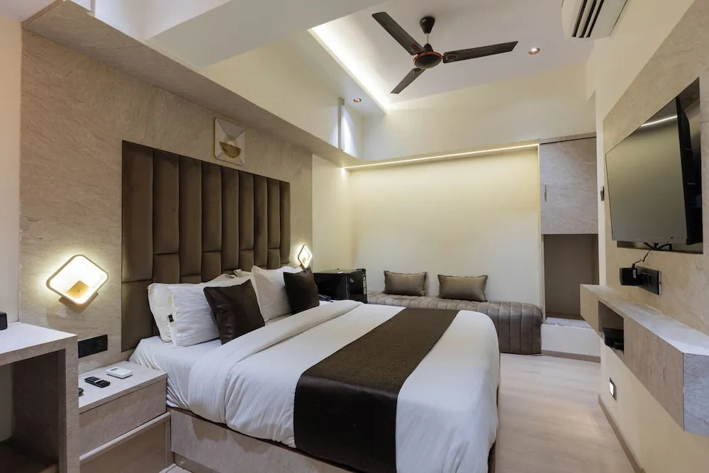 Мумбаи: Hotel Larmont Luxury