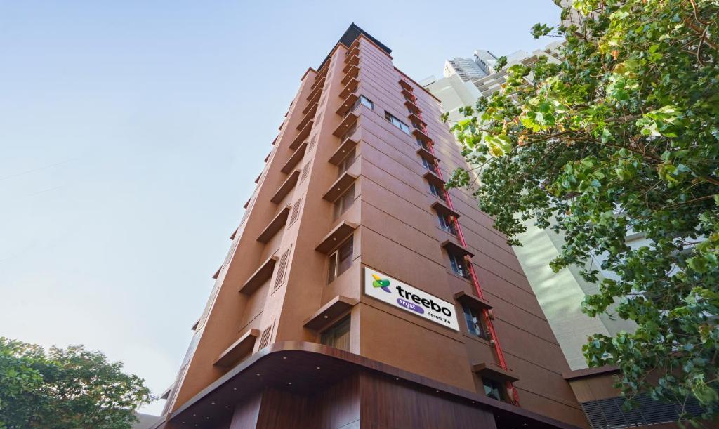 Мумбаи: Treebo Premium Savera Inn