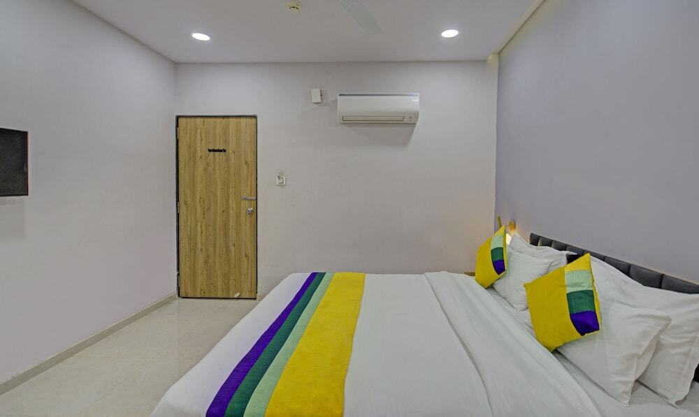 Сурат: Itsy Hotels Natasha, Vesu, Surat