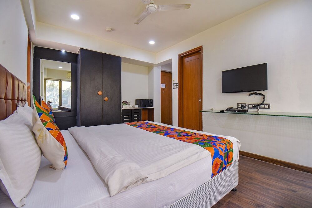 Вакад: Fabhotel Sr Wakad