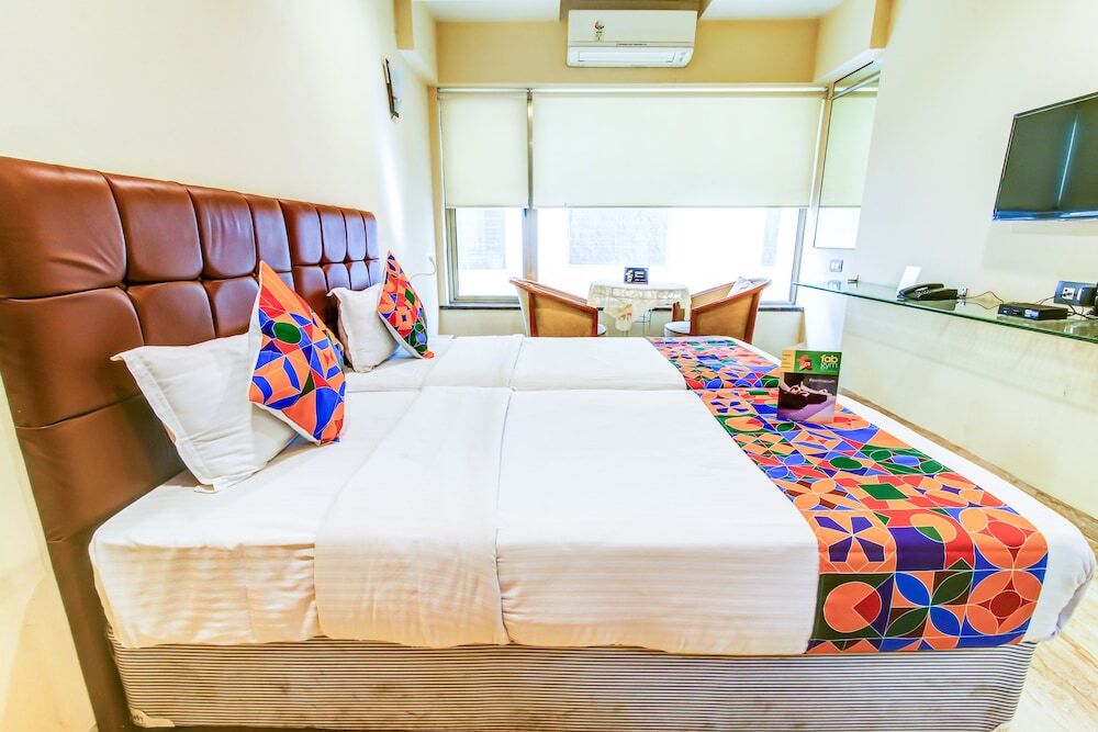 Вакад: Fabhotel Sr Wakad