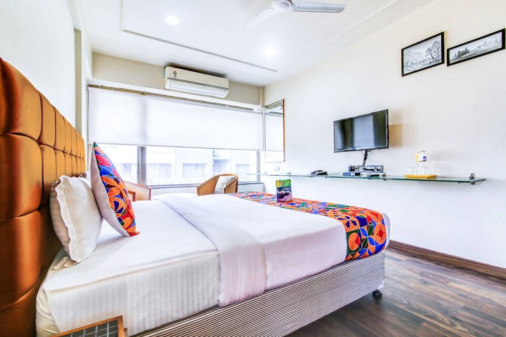 Вакад: Fabhotel Sr Wakad