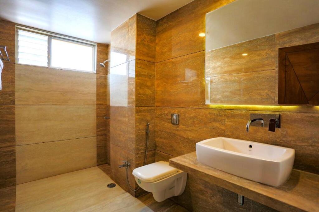 Бхопал: Fabhotel Surya