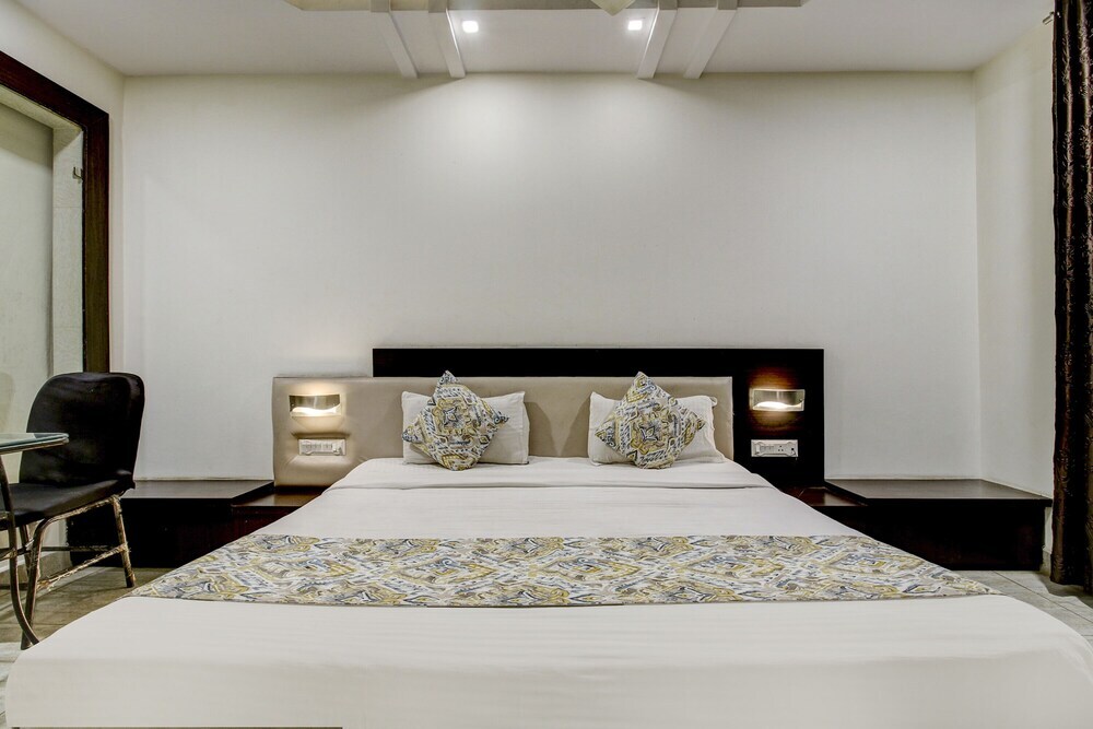 Бхопал: Fabhotel Csfc