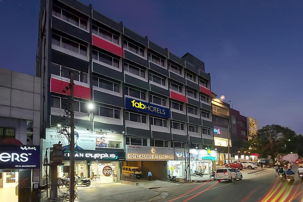 Секундерабад: FabHotel Asrani International