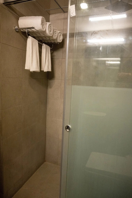 Секундерабад: FabHotel Asrani International