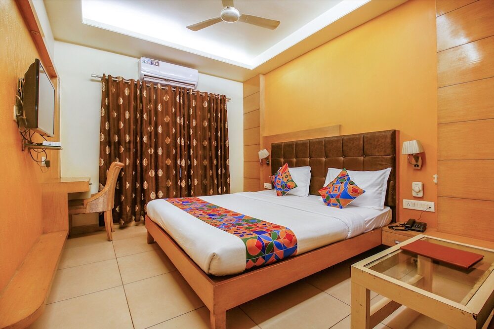 Бхопал: Fabhotel The Oasis